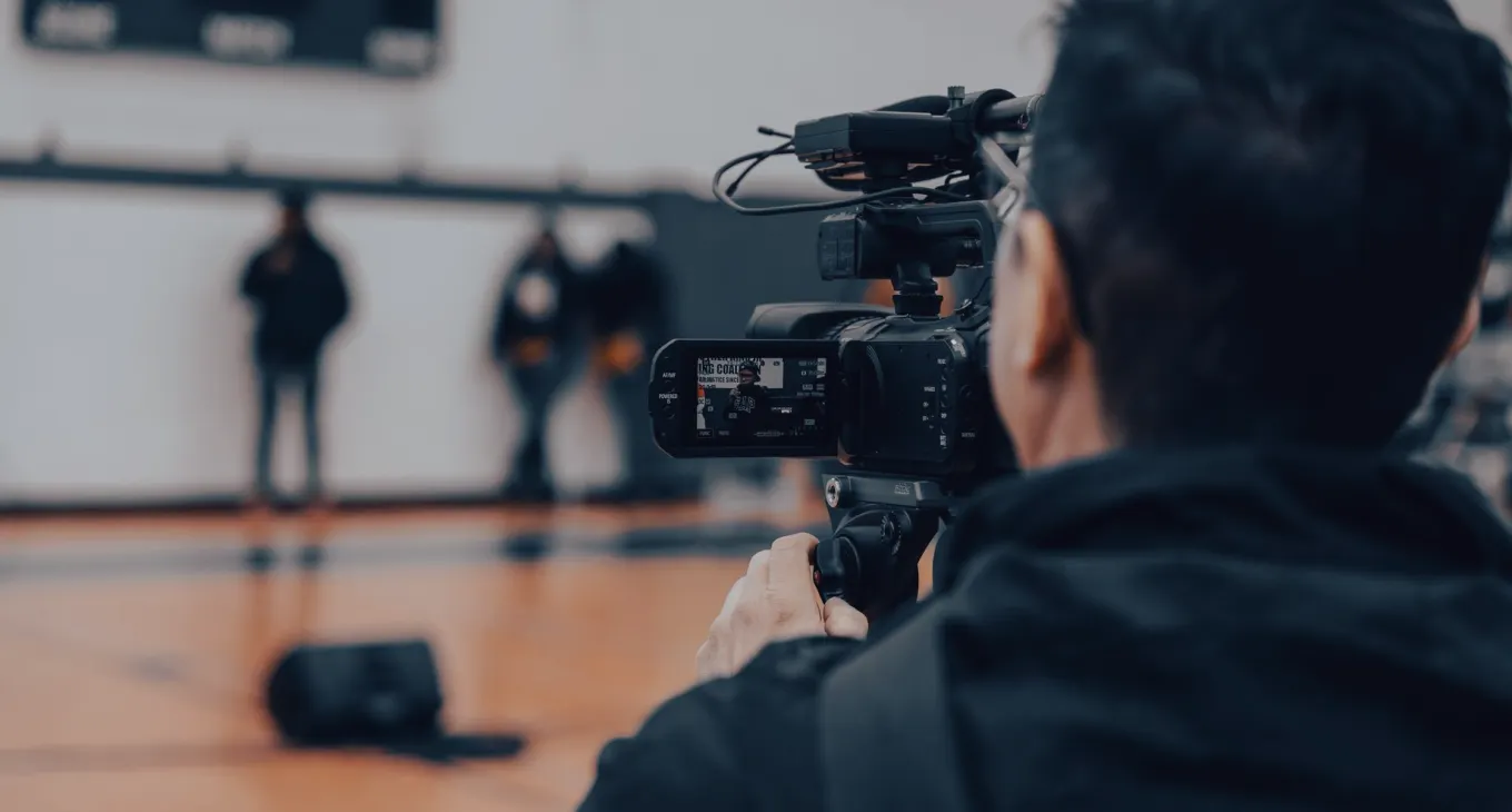 How to Build a Piece to Camera That Holds Together